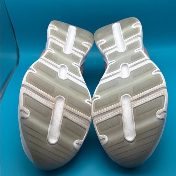 Skechers Air Cooled Arch Fit Sneakers, size 9, excellent condition - Picture 10 of 11